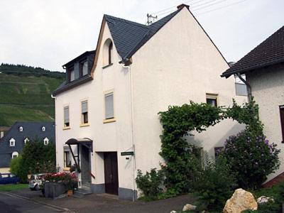 Anneliese Schmitgen Bed & Breakfast Bernkastel-Kues Exterior photo
